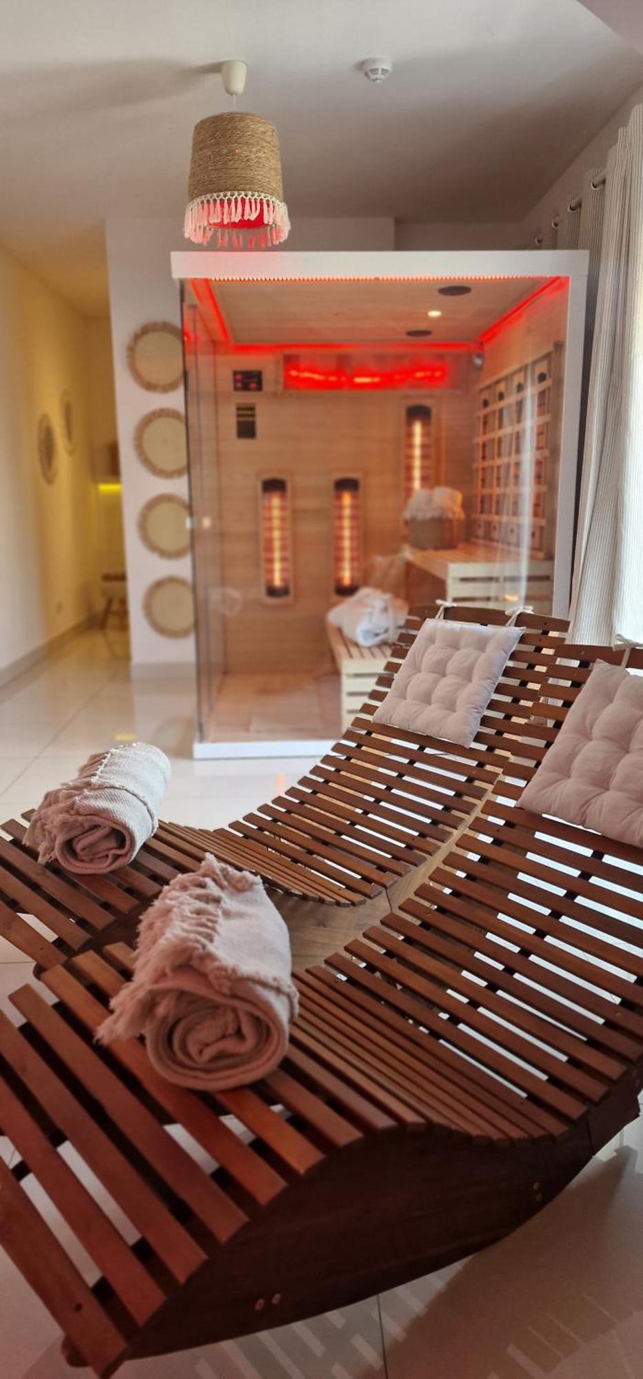 זיילונה גאורה Spa Love Ceglana 1 A Sauna,,Jaccuzi Dla Dwojga Na Wylacznosc מראה חיצוני תמונה